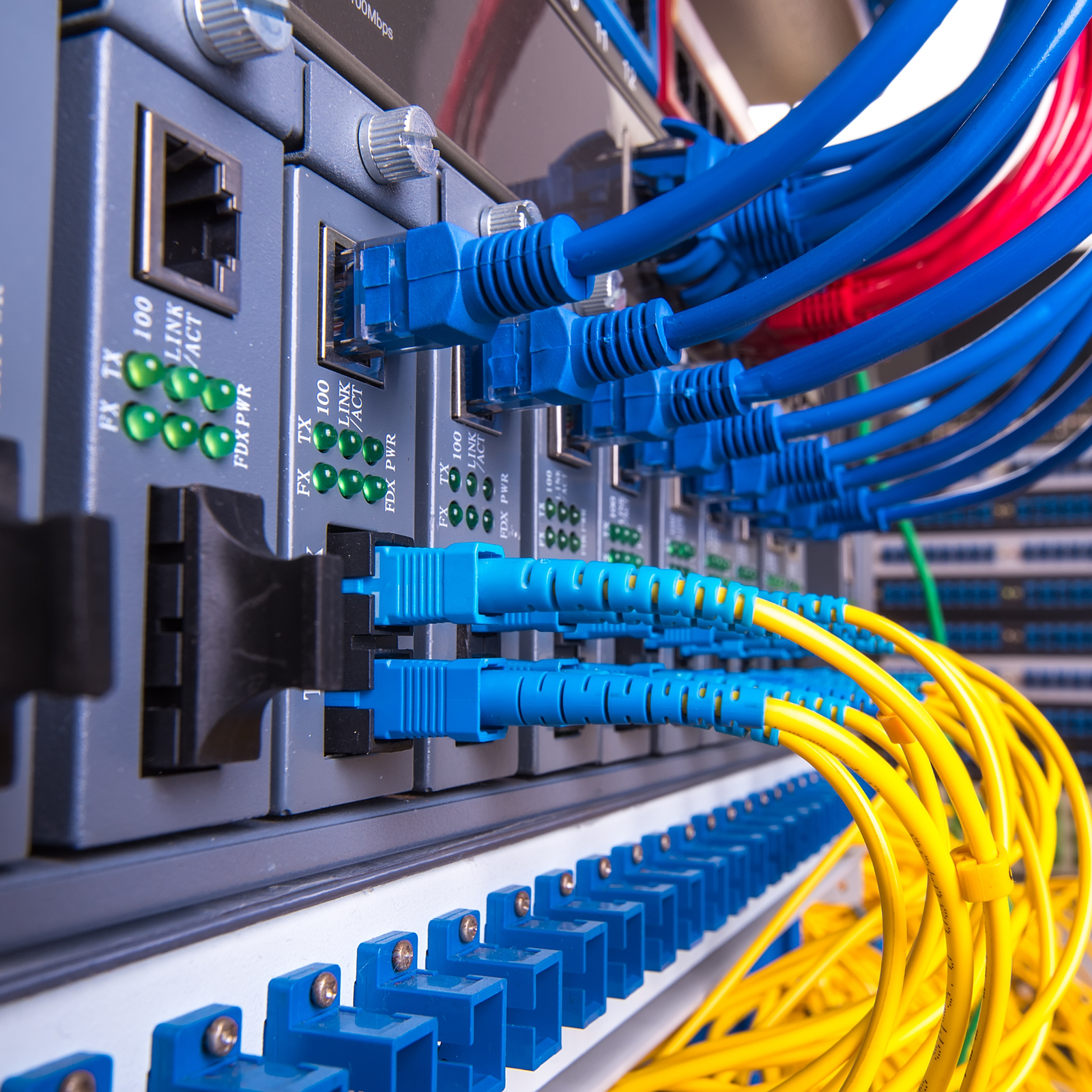 Equipamentos e conectividade de internet